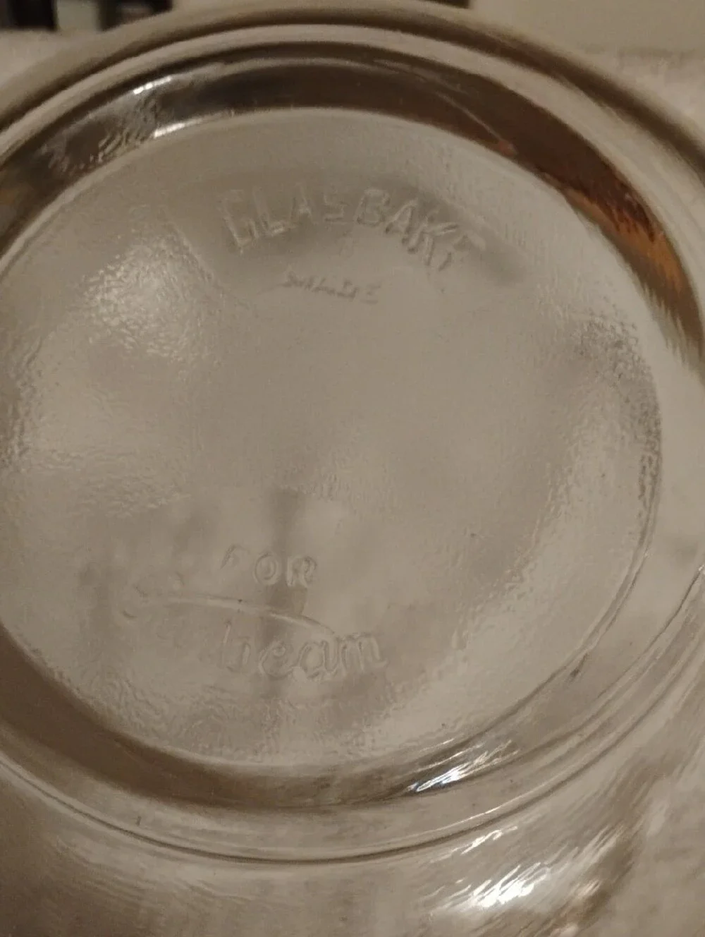Mixing Bowl with Pour Spout - Clear Glass
